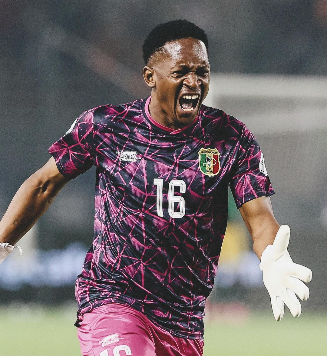 tplboard's tweet photo. Tunalala na #Cleansheet ⛔👐 kutoka kwa 'mtoto' wa #LigiKuu ya @NBCTanzania Djigui Diarra tukiamini tutashuhudia nyota wengine wa #LigiKuu wakifanya makubwa kwenye #TotalEnergiesAFCON2023 leo 🇹🇿

@YoungAfricansSC @Tanfootball @azamtvtz @TBConlineTZ https://t.co/egT4mTM8sn