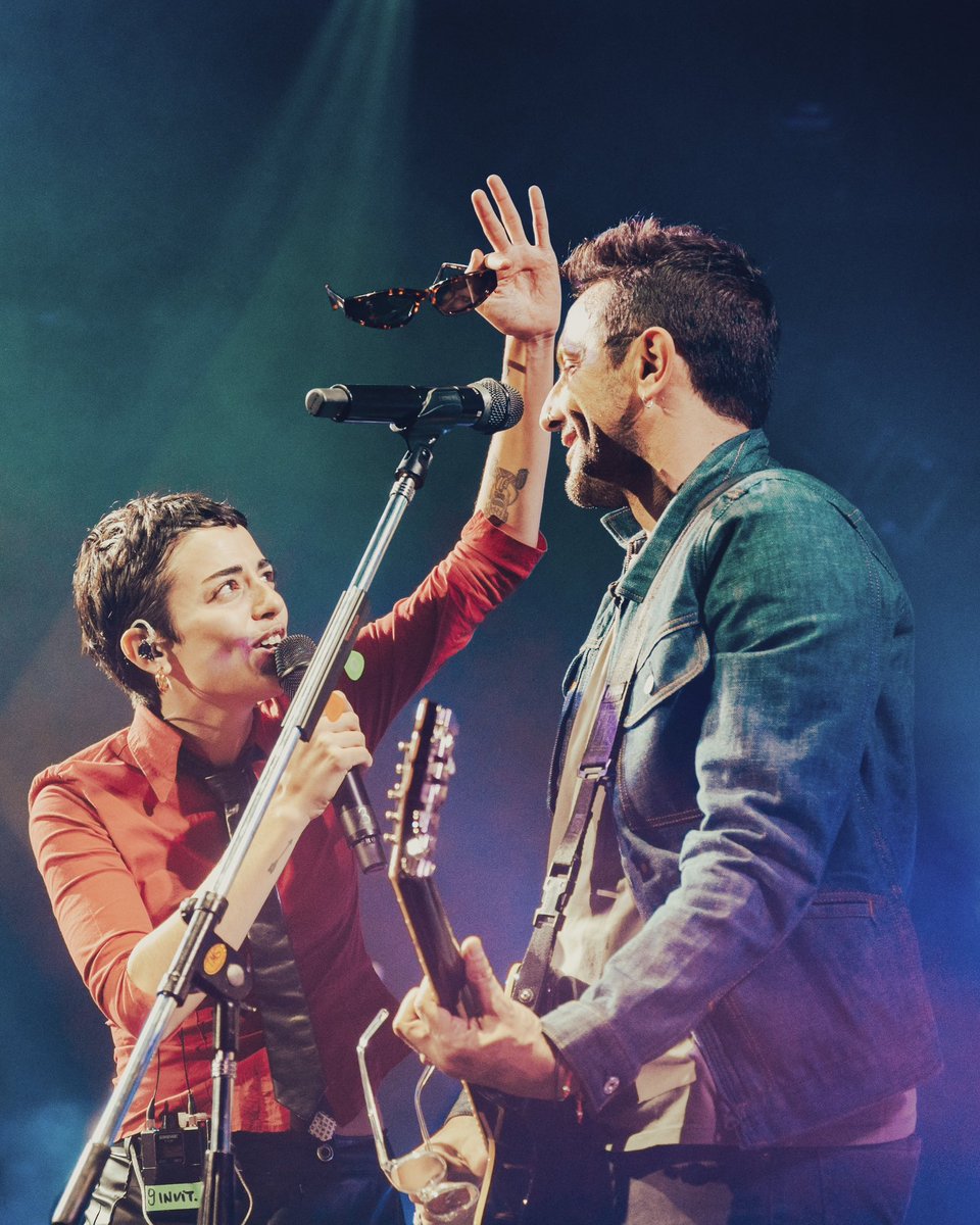 ntvgoficial's tweet photo. Quedate con quien te mire como Emi mira a Zoe 😁🫶

Nueva canción ME CANSÉ Ft. @ZoeGotusso ¿Ya la escucharon? 

🎧👉 https://t.co/gGvnNzpk0I https://t.co/Nr3mpjrr44