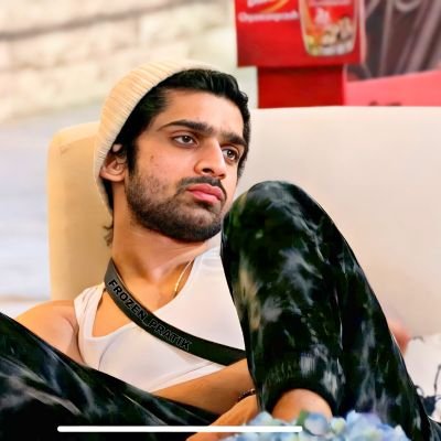 TheAshloom's tweet photo. Who is Deserving Winner,  Let's End this Debate ?

Like 👉  #AbhishekKumar 
Retweet 👉 #MunawarFaruqui

#BiggBoss17 #BB17 #BiggBoss17
  Retweet                                  Like https://t.co/CzbkkceTxb
