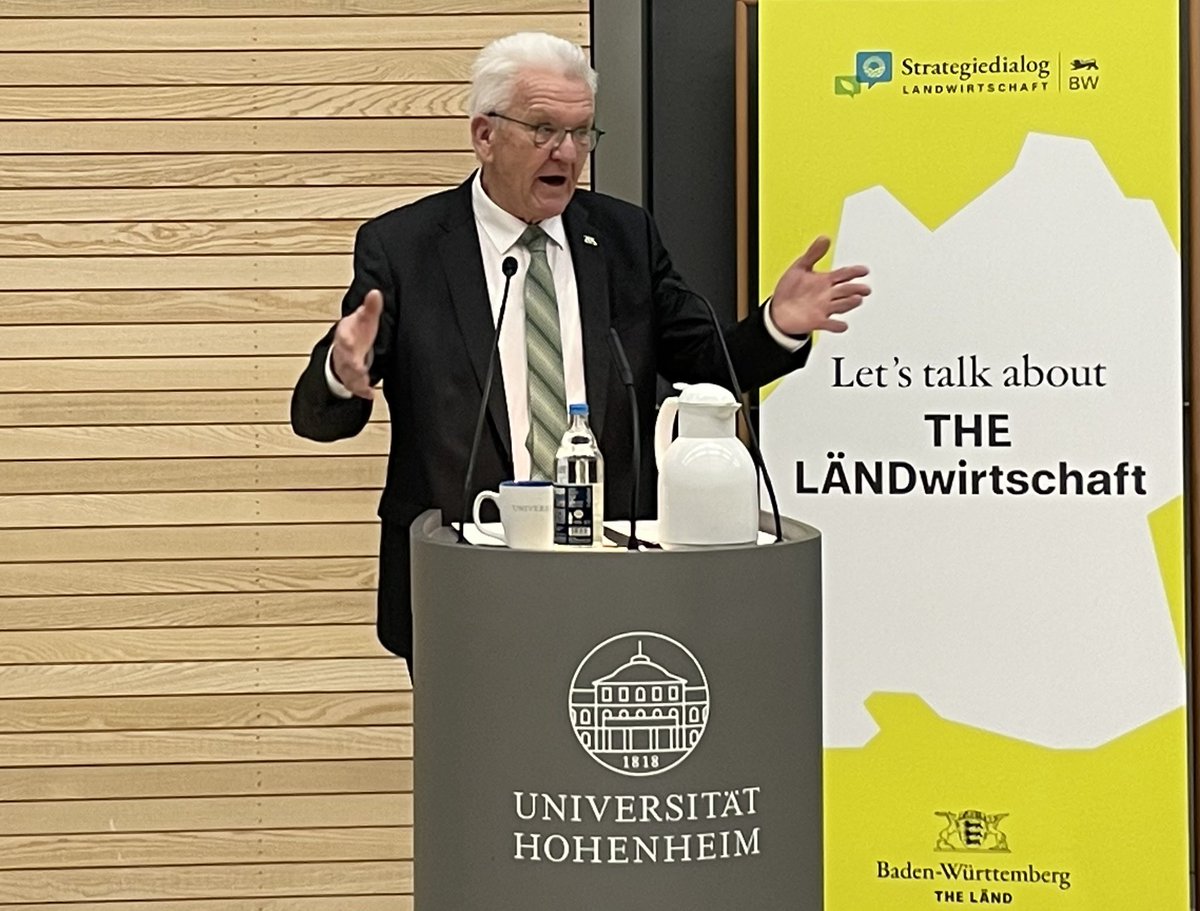 UniHohenheim's tweet photo. „Mit Wut allein kann man keine Probleme lösen. Wir müssen sehen, dass aus dieser berechtigten Wut etwas Nachhaltiges entsteht. Wir haben viel zu gewinnen, wenn sich alle konstruktiv in diesen Dialog einbringen.“ https://t.co/A4QkQ767AO