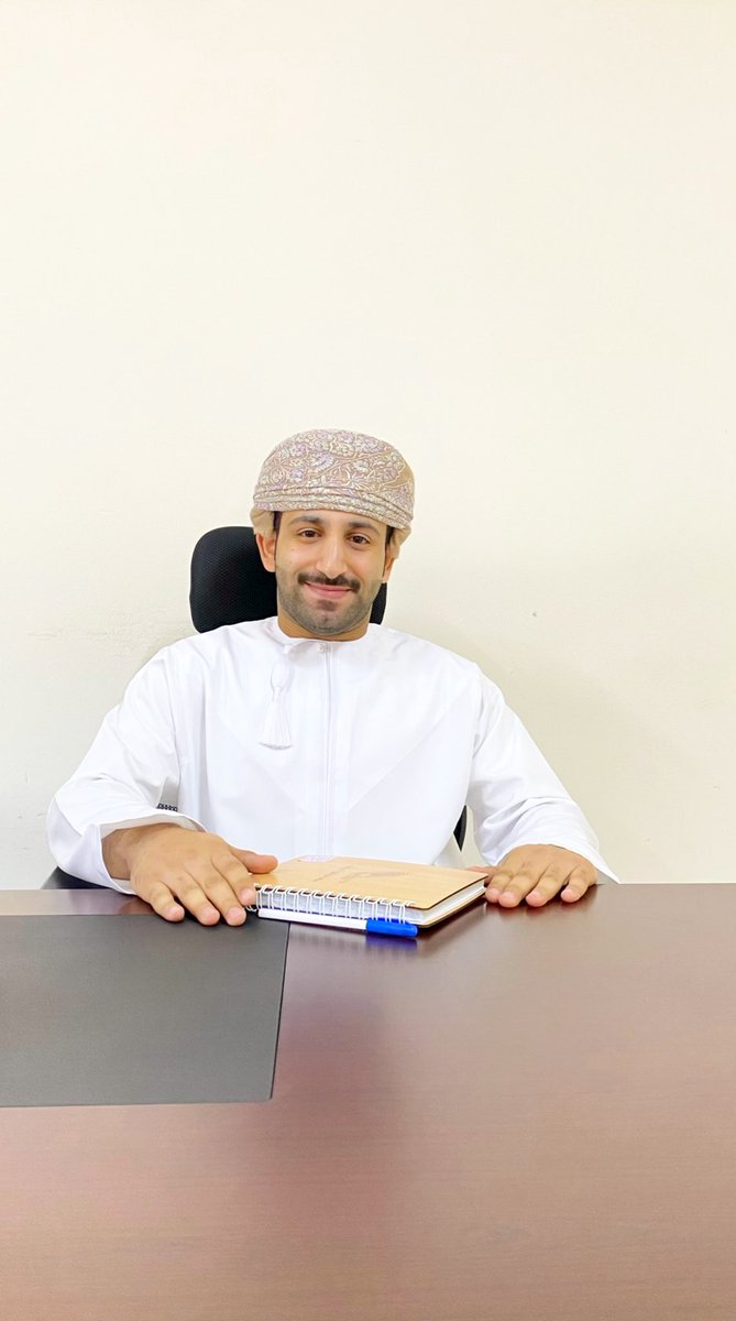 m3zinovic's tweet photo. اليوم الأول في وظيفة أخصائي اجتماعي في دائرة الحماية الأسرية 👨🏻‍💼 . https://t.co/39tZh1wGhM