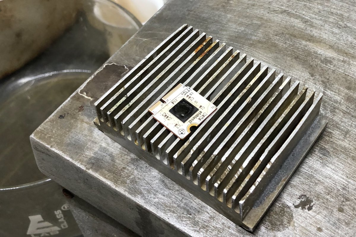 jzvw's tweet photo. 🧪 Time for a little acid trip, chip style. We promise it's for science, not for fun. #AcidParty #ScientificMethod 2/5 https://t.co/wqr50YsOjV
