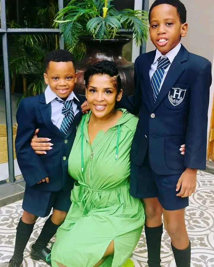 MDNnewss's tweet photo. Nonku Williams celebrates her babies going back to school.😍 https://t.co/bJ5tmMr2q3
