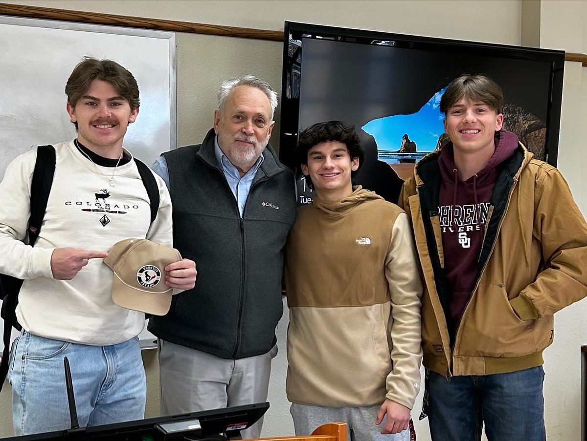 SchreinerBSB's tweet photo. FIRST DAY of SPRING 2024 #PICSwPROFS #FIGHTforSCHREINER https://t.co/s4TDern0A1