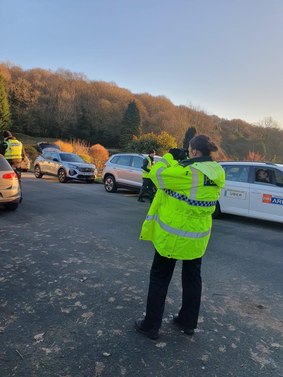 WYP_PC1917's tweet photo. On 15/01 B&amp;S NPT joined forces with Officers from Roads Policing, Licensing, DVLA and DVSA. Around 100 vehicles were checked. 9 drivers were issued Traffic Offence Reports. A driver was fined for having ghost number plates (plates with a film over to evade ANPR &amp; speed cameras). https://t.co/CW23VydMeQ