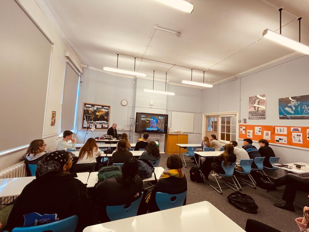Alleyns_MFL's tweet photo. Merci beaucoup to our amazing Senior Deputy Head, Mr Skinnard, for today’s rich and hugely relevant presentation to #AlleynsUpper at #AlleynsMFL Society, on the important life and work of French writer and philosopher, Simone de Beauvoir. Another awesome #AlleynsOpportunity https://t.co/8JG2DO5Y0T
