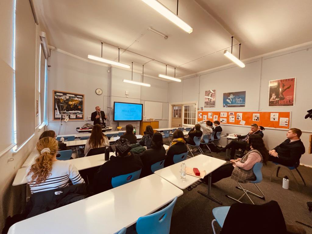 Alleyns_MFL's tweet photo. Merci beaucoup to our amazing Senior Deputy Head, Mr Skinnard, for today’s rich and hugely relevant presentation to #AlleynsUpper at #AlleynsMFL Society, on the important life and work of French writer and philosopher, Simone de Beauvoir. Another awesome #AlleynsOpportunity https://t.co/8JG2DO5Y0T
