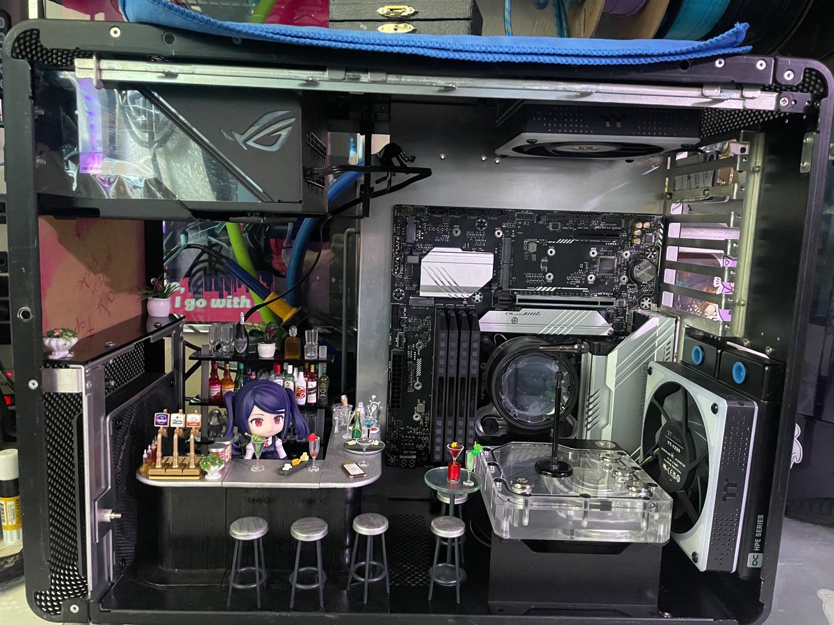 Hey @SukebanGames ! I’m putting Va-11 Hall-A inside a watercooled PC! I’m almost done, here’s a sneak peek!