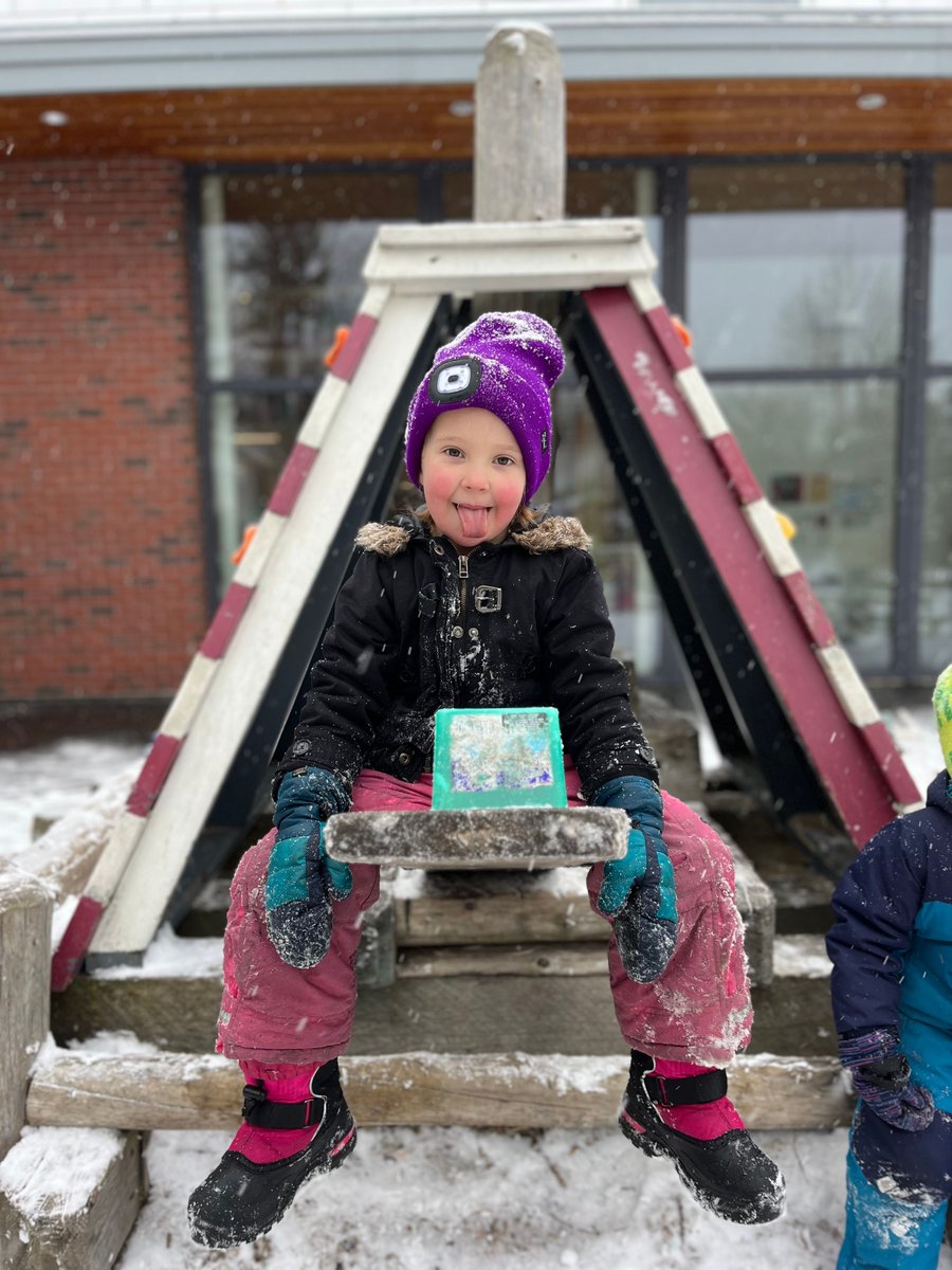 waynflete's tweet photo. Enjoy the snow—we'll see you tomorrow!
#Waynflete #Flyers #Snow https://t.co/EMlNOF9Frt