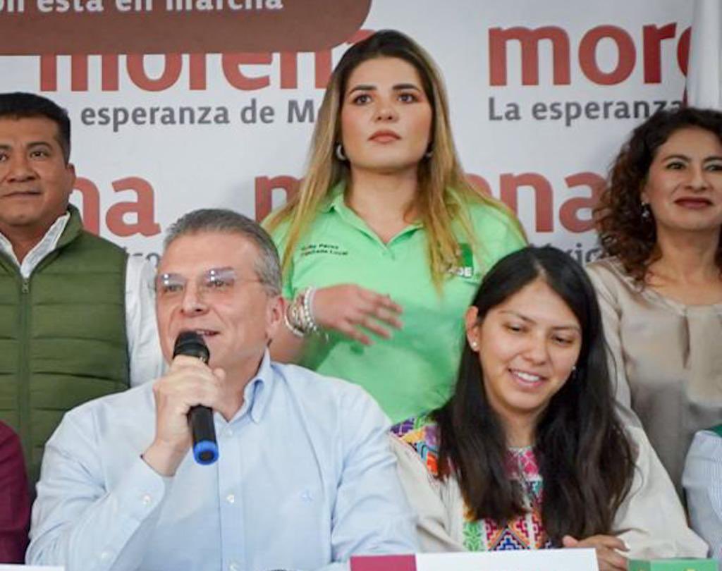 SoyGabyPerezMx's tweet photo. Hoy, líderes estatales del @partidoverde_oa, @MorenaOaxaca1, @FuerzaMexicoOax y #PoderTerritorial anuncian en unidad la coalición para el proceso electoral local en Oaxaca 2024, trabajando hacia un futuro más próspero y sostenible. https://t.co/Gf0NTo36U2