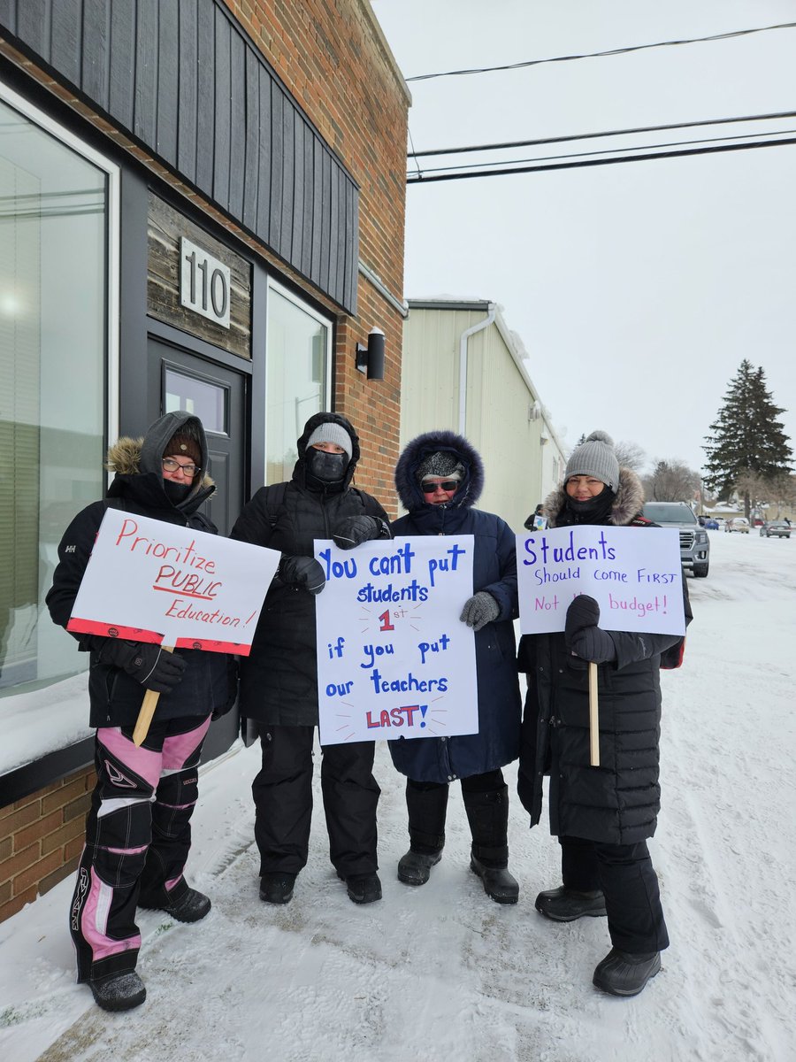 patricia_ives's tweet photo. #standupfored #weareSTF Education in Saskatchewan is a priority and deserves deep levels of commitment. https://t.co/9AlG3MW7qp