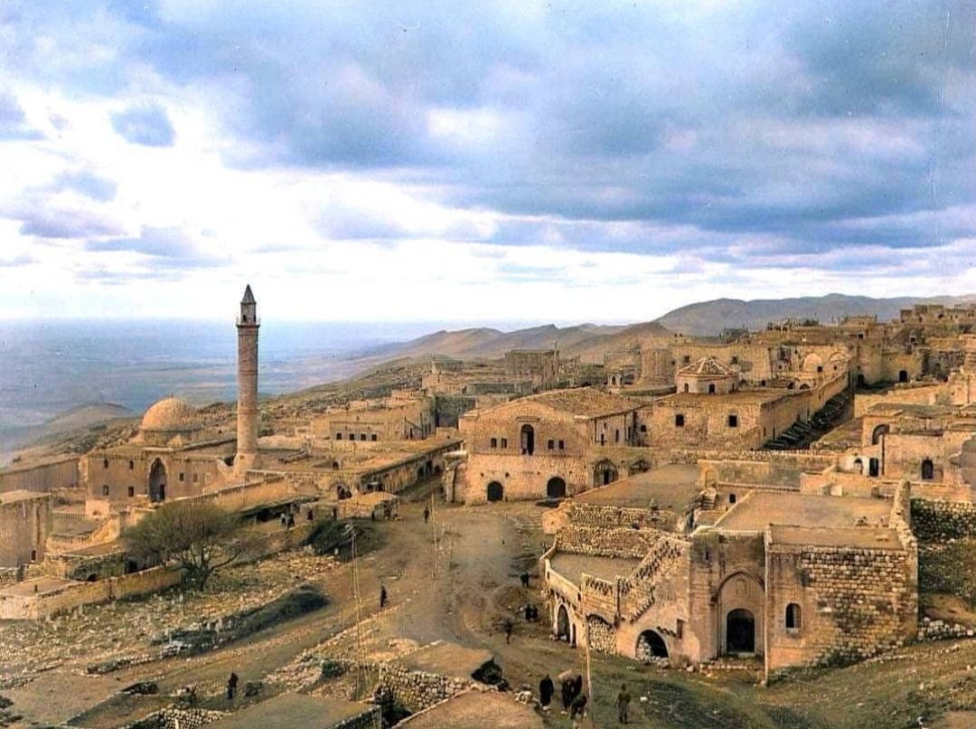 AntMardin's tweet photo. Mardin 1918

Yer tahmini alalım. https://t.co/NhmL1evqZq