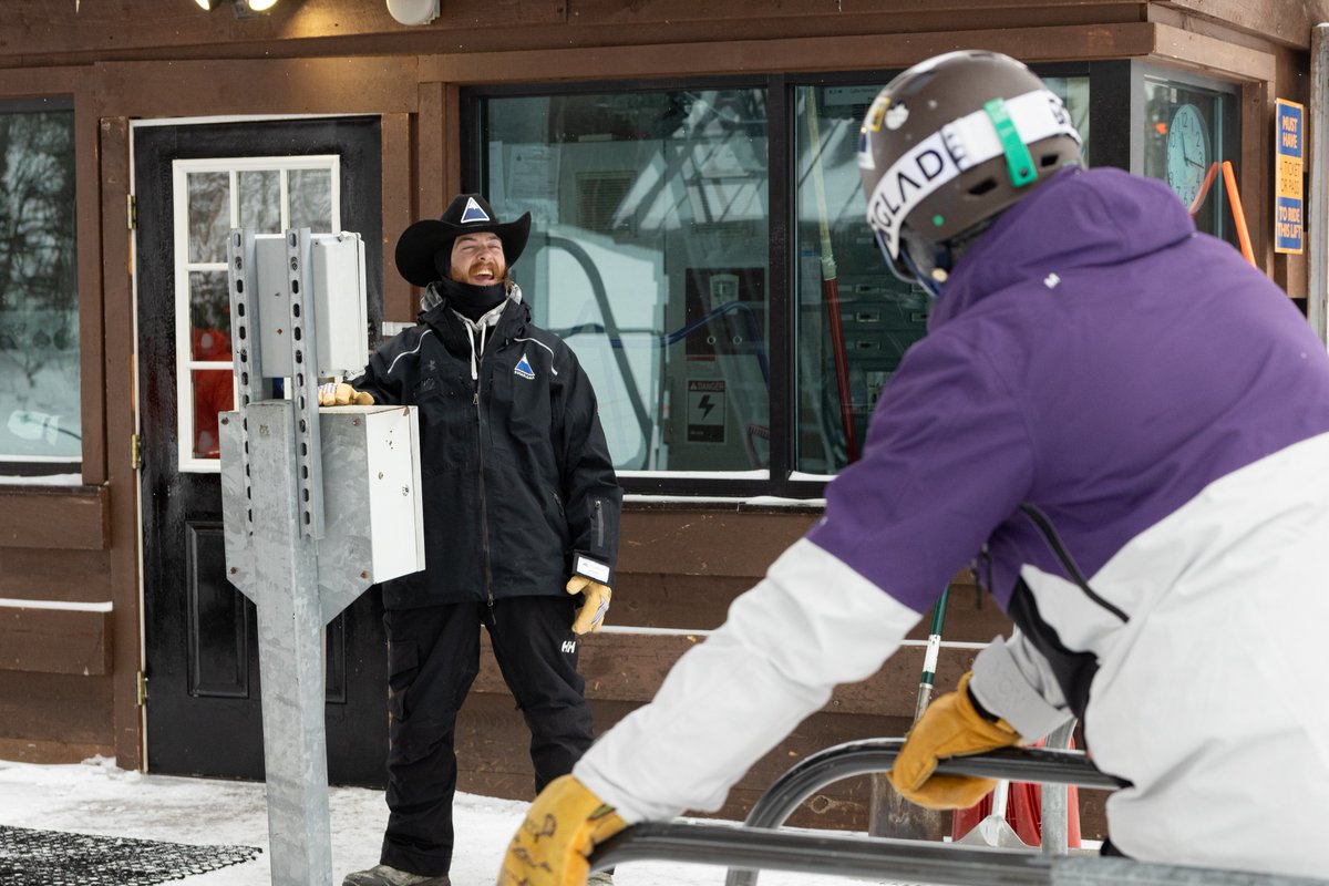 We're expanding our mountain, and our team. With a variety of departments hiring, including Mountain Ops, Lodging, Food + Beverage, and Property Support, there's room for you to come work where you play. See positions at careers.boyneresorts.com/sugarloaf/jobs