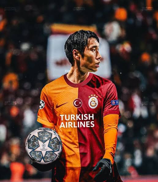 Orta sahaya çift 8 Skorer, şutör topçular pasalic and kamada Galatasaray orta sahayı beyin eklemiş oluyor ....