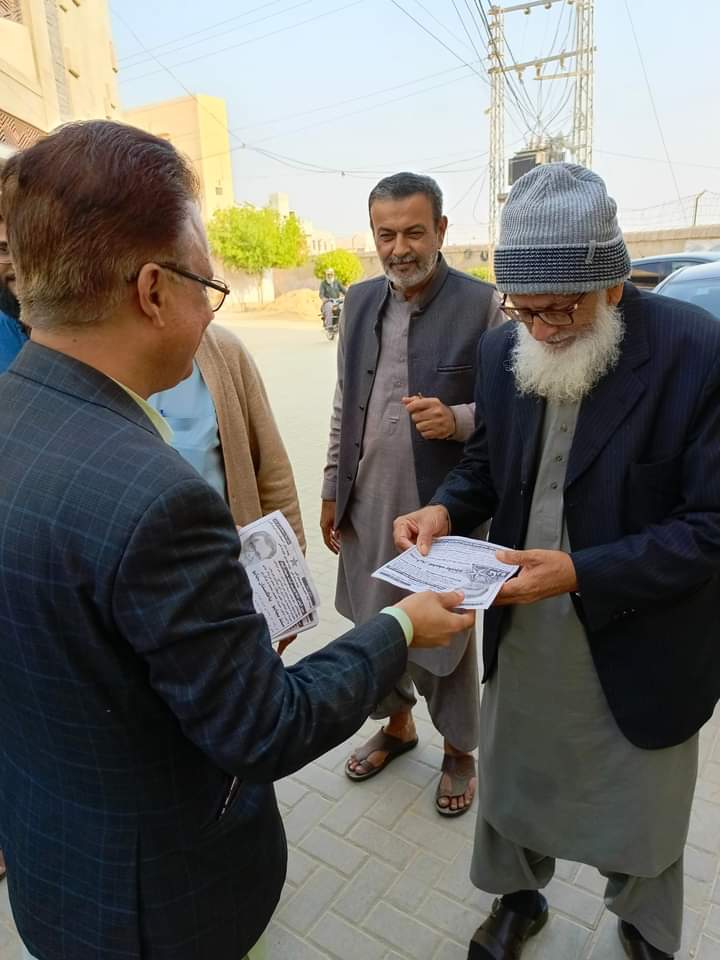 Door to Door Election Work in Deeplai Memon Colony and East Qasimabad. 

#AyazLatifPalijo 
#GDA 
#PS60
#voteforstar 
#Qasimabad
<a href="/AyazLatifPalijo/">Ayaz Latif Palijo</a>