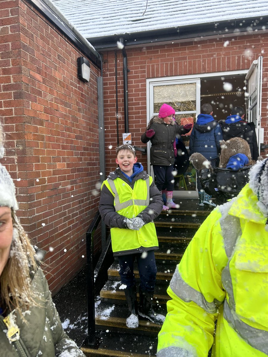 Mrs Mackenzie tweet media