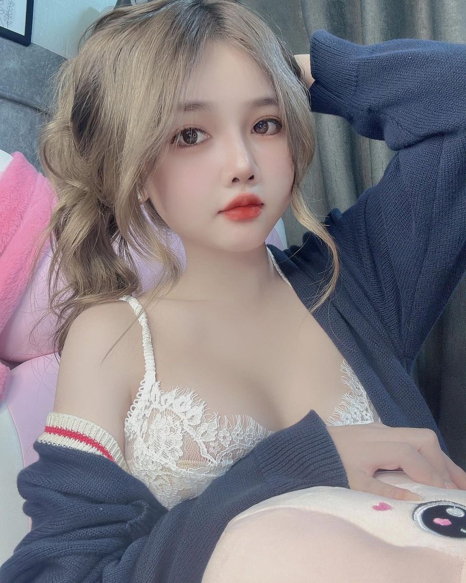 Beautiful Asian Girls tweet media