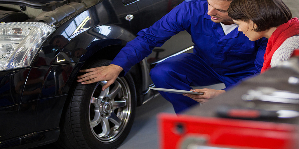 MagazzineTransp's tweet photo. Te presentamos algunos consejos clave que @Bridgestone_Mx recomienda para mantener la seguridad y el rendimiento óptimo de tus neumáticos #Ecopia #Rendimiento #ConsumodeCombustible #Seguridad
#MagazzinedelTransporte
https://t.co/6bOjH74sTd https://t.co/JPX8UCFUMU