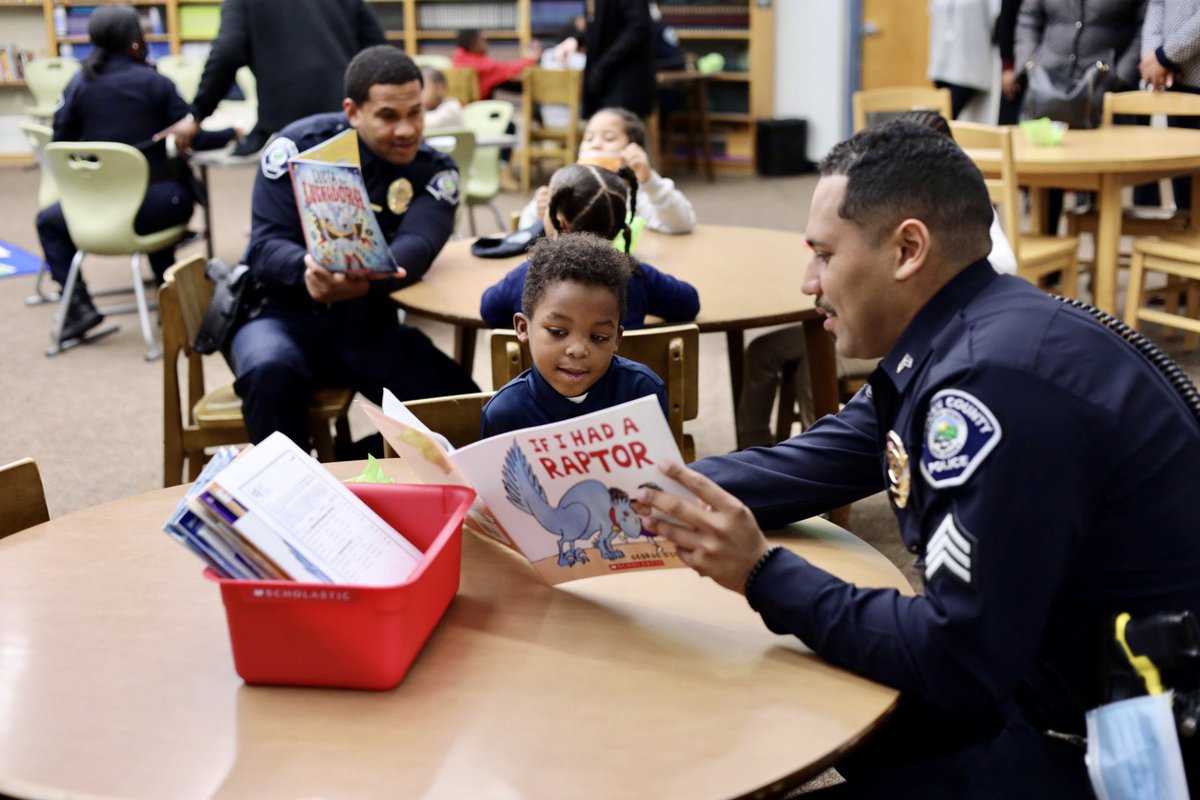 We had a wonderful time today at Forest Hill Elementary School celebrating another year of our Bookmates reading program that lets officers and kindergartners spend quality time together reading each week! #UnityPolicing #Villagelnitiative <a href="/CamdenSchoolsNJ/">Camden City School District</a>