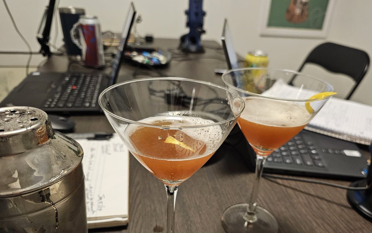 The TS Tea-Tini Mocktail
4oz - Red Rose Tea (cold)
1/2oz - Fresh Lemon Juice
1/2oz - Simple Syrup
Dash of Bitters (Lavender, Eldaflower)
Shake over ice and pour into Martini Glass 
Lemon peel garnish