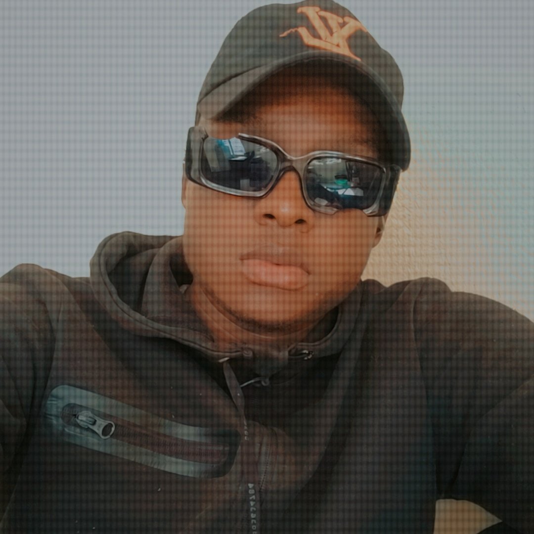 Romyyy200's tweet photo. #NouvellePhotoDeProfil https://t.co/aMciN7u30t