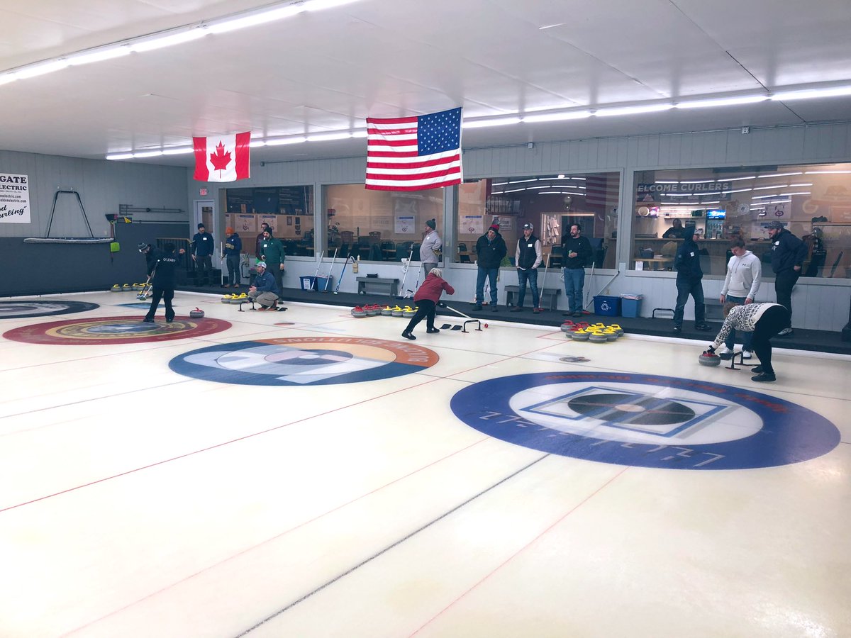 FrostSprayTech's tweet photo. Curling time! ๐ฅ
#newexperience #outreachevent #curling #twincities @MnGCSA https://t.co/YpQqxRSVi4