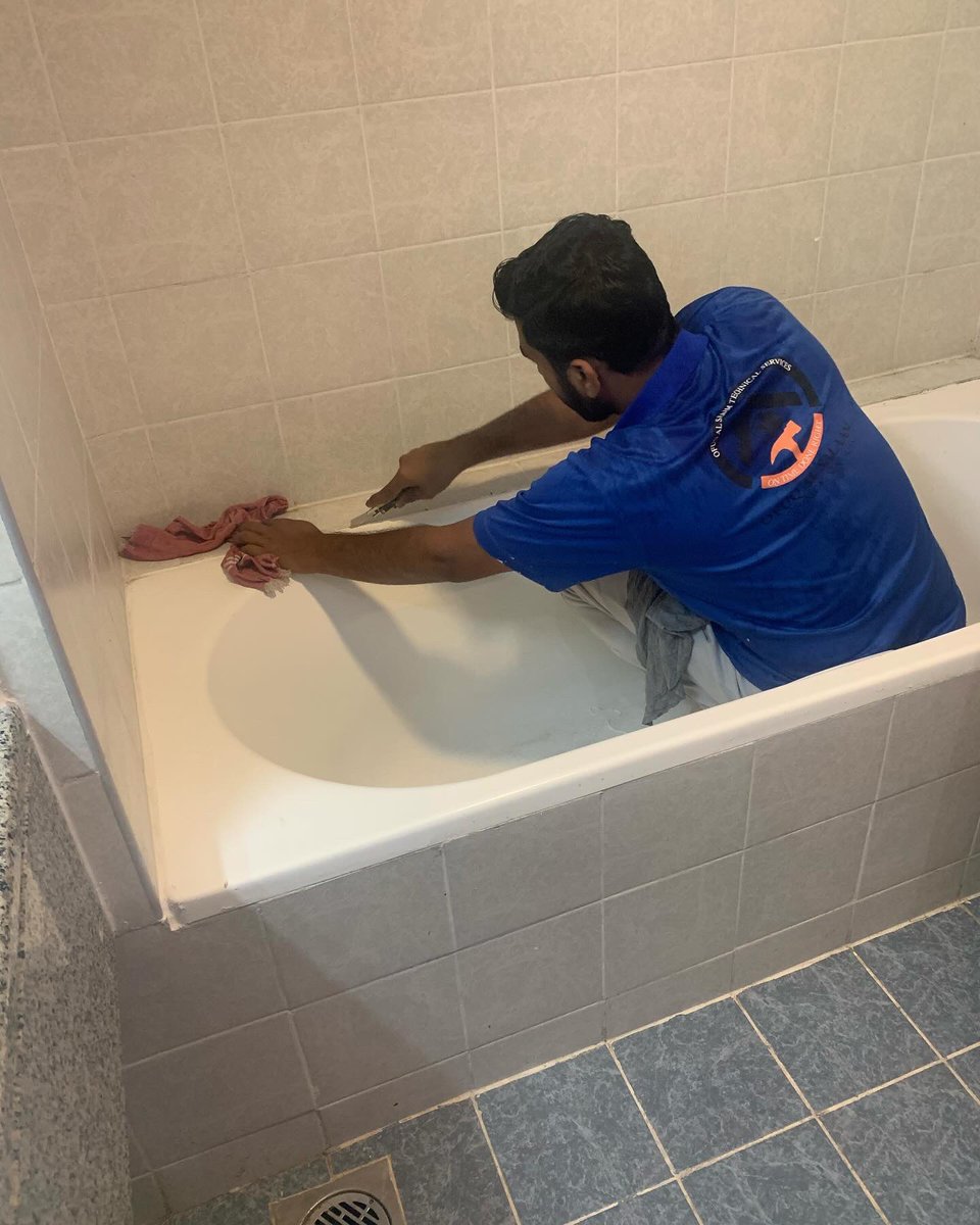 ofuq_al_salaam's tweet image. A Day of Painting, Kitchen and Bathroom Silicon Replacing &amp;amp; Apply Oil Base Painting At Discovery Garden 
#paint #kitchenrenovation #siliconreplacement #bathroommakeover #oilbasepaint #discoverygardens #ofuqalsalaamtechnicalservices #ofuqalsalaamtechteam #ofuqalsalaamtech