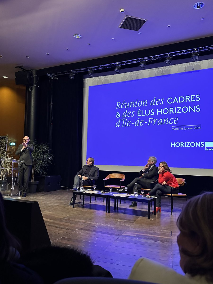 Réunion des cadres et des élus #horizonsleparti Ile de France ce soir.

Horizons, une formation politique qui entend conquérir le pouvoir démocratiquement pour agir sur notre environnement, notre quotidien, notre pays. 💙🤍

#edouardphilippe #horizons #boulognebillancourt