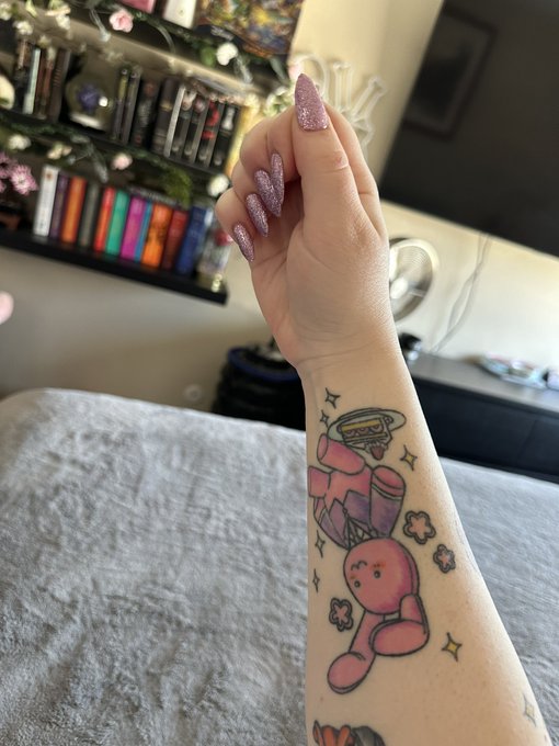 New nails! I feel so pink and sparkly 🥰 https://t.co/7v4zrEpk68<a href="/tag/cute"class="tags"><span>#cute</span></a><a href="/tag/cosplay"class="tags"><span>#cosplay</span></a><a href="/tag/redhead"class="tags"><span>#redhead</span></a><a href="/tag/pantyhose"class="tags"><span>#pantyhose</span></a>