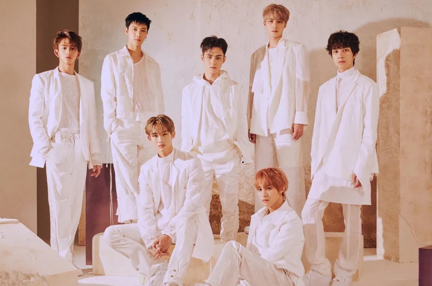 Koreaboo's tweet photo. Happy 5th Anniversary to WayV!💚

5 BLOOMING YEARS WITH WAYV! 
#WayV_5thAnniversary #威神V出道五周年快乐 https://t.co/VrMIc7cB0u