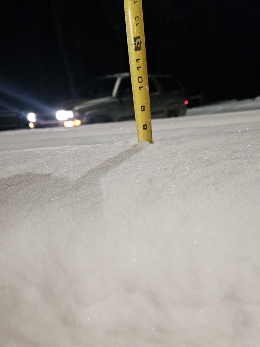 LAWSONLINN's tweet photo. January '24 snow. Izard county. @ryanvaughan https://t.co/uiBeymuqkj