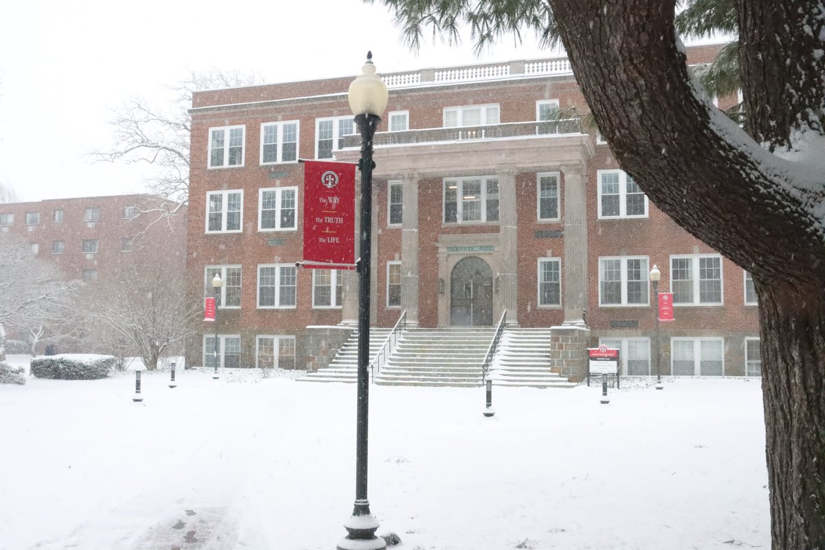 EasternNazarene's tweet photo. W❄️W! https://t.co/oXc6GoLXJT