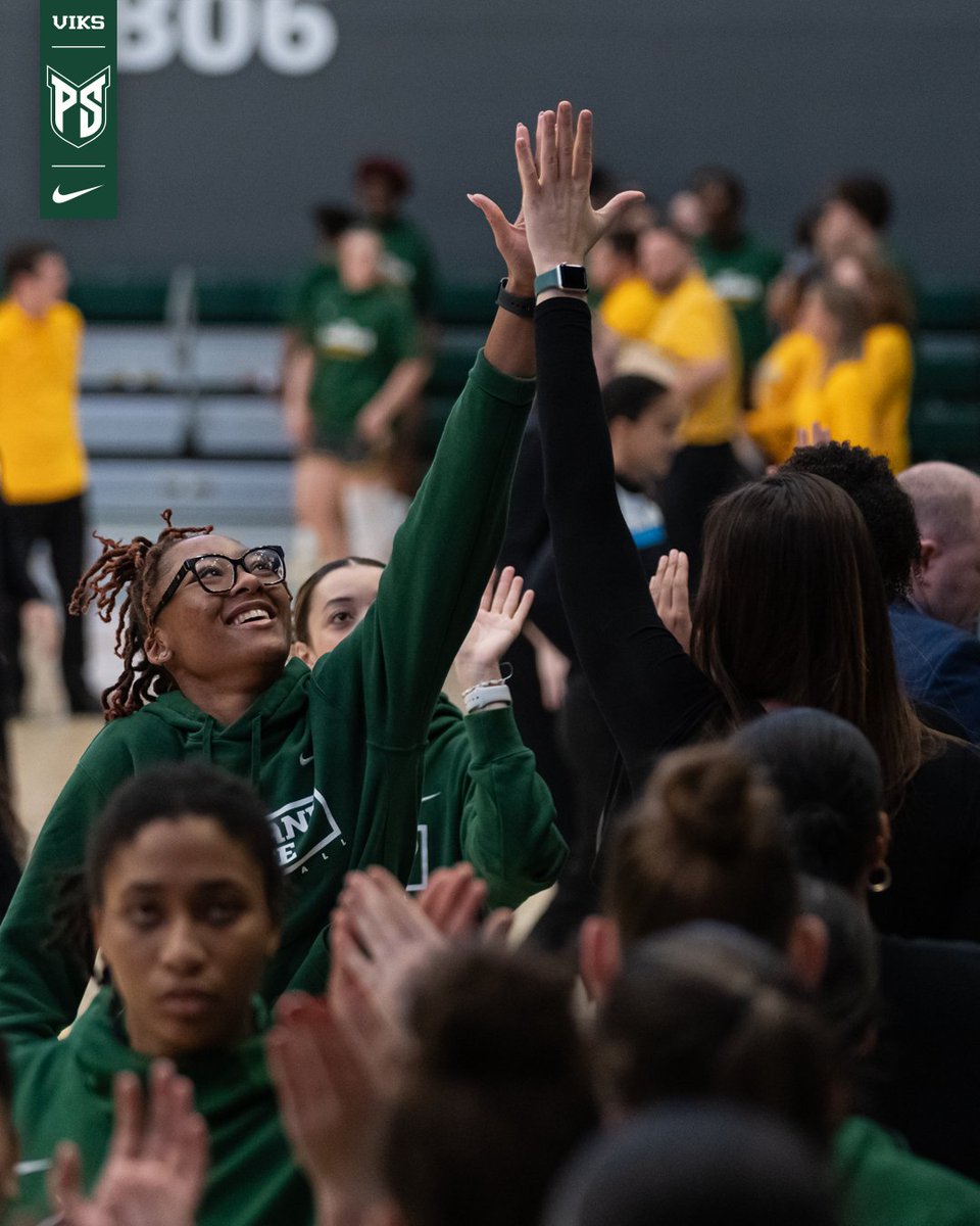 When <a href="/CoachMegs34/">Megan Kritscher</a> goes for a high-five, it becomes a challenge. 🖐️

#GoViks | #DefendTheShip