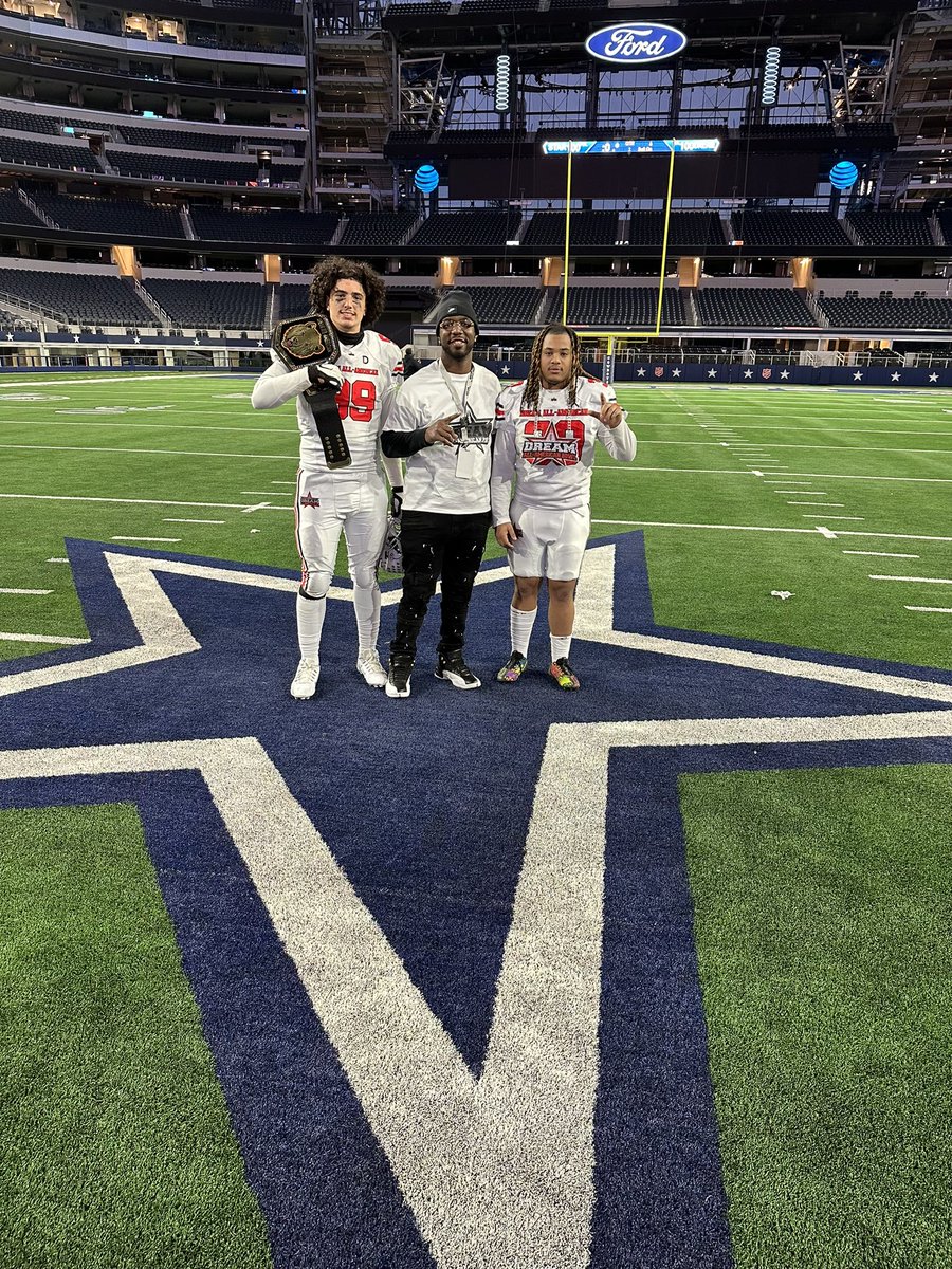 d1doucet's tweet photo. Made offensive mvp it was a blessing playin for nfl coach joe horn that was in the hall of fame and @CoachDennisIMG and great job to the dude that made defensive mvp!🔥 https://t.co/XbRW6uHtXB
