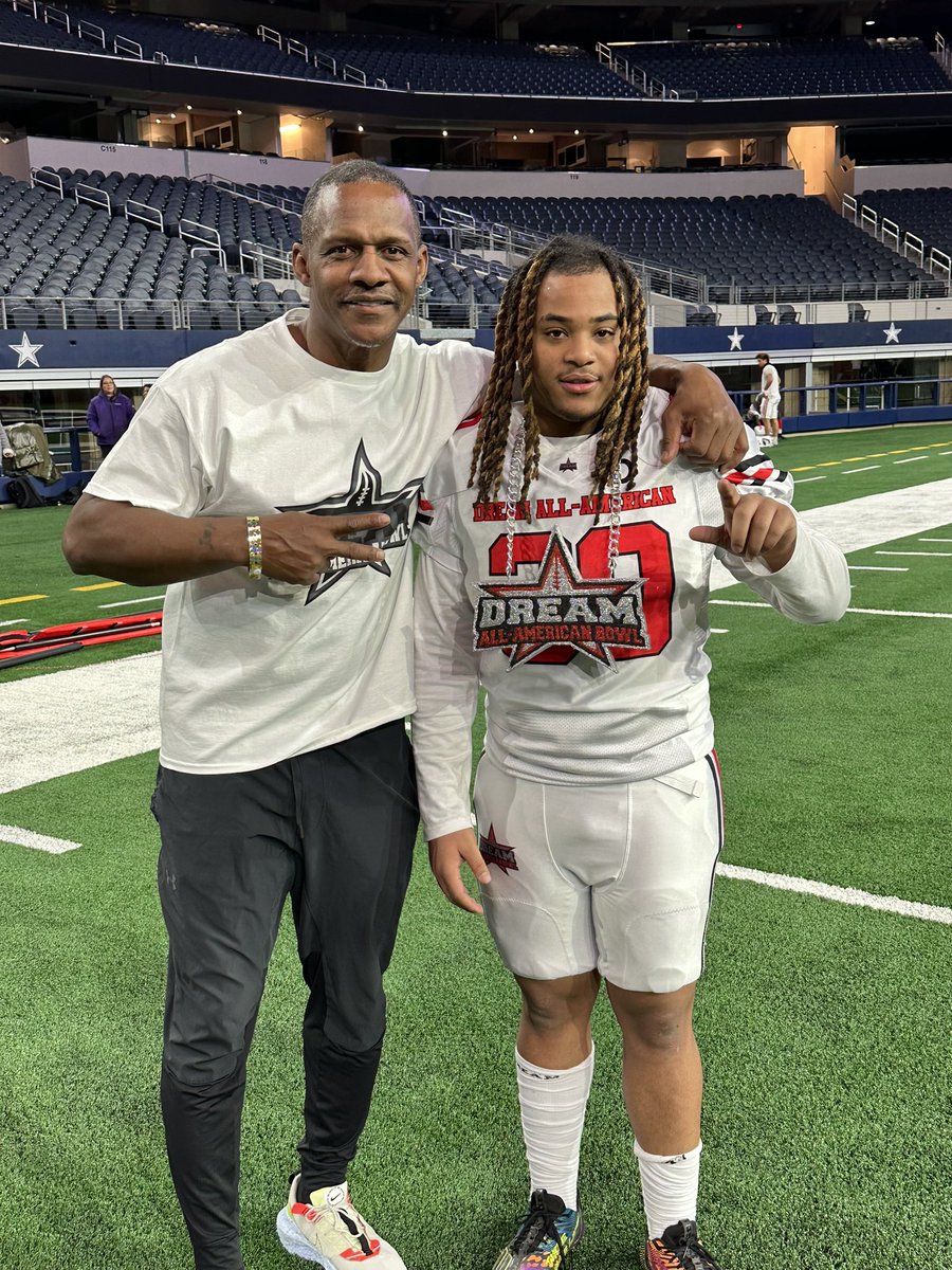 d1doucet's tweet photo. Made offensive mvp it was a blessing playin for nfl coach joe horn that was in the hall of fame and @CoachDennisIMG and great job to the dude that made defensive mvp!🔥 https://t.co/XbRW6uHtXB