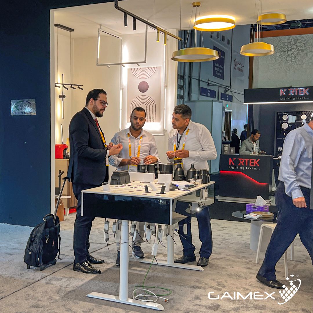 Gaimex_LIGHT's tweet photo. Gaimex Lights Up Dubai!
Day 1 of Light+Intell#lightingindustry iddle East was electrifying! 📷 Missed us? No worries, the party's still on! Days 2 &amp; 3 promise even more chances to:
Network with lighting industry leaders
#Gaimex #LightGaimex #YourLightingSolution #LightBuildingME https://t.co/vCdzIFizHu