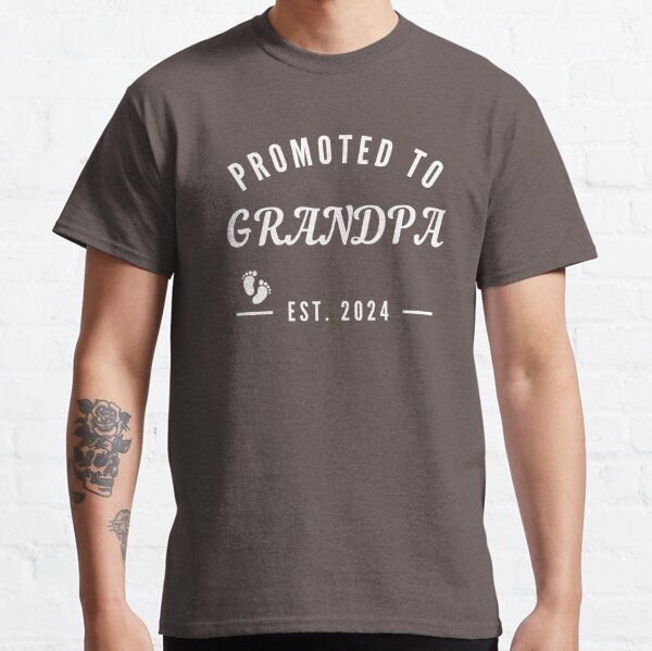 Aftshop59's tweet photo. Promoted To Grandpa EST.2024 . Available as a t-shirt and more.

Link here : https://t.co/zYGDniWRhu 

#family #daughter #dad #tshirtdesign #shirts #funniest #Surprise #redbubble #redbubbleshop #Announcement https://t.co/1n9p3lHytQ