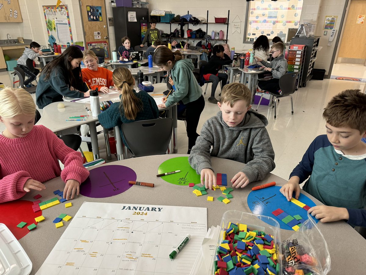 Ali Ulbrich tweet media