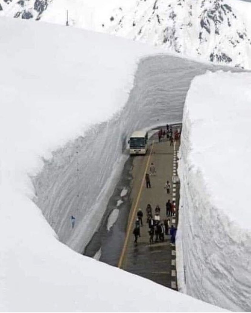 While we, in Great Britain are complaining about snow, Welcome to Norway! 🇳🇴