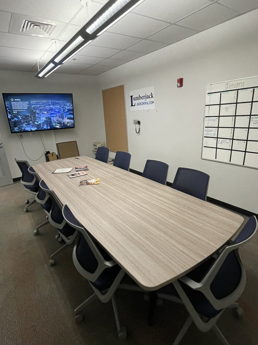Thought our <a href="/NAU/">NAU</a> media alumni would like to know that the <a href="/NAU_MIC/">NAU Media Innovation Center</a> received a makeover during winter break. Check out the new chairs and new conference room table!