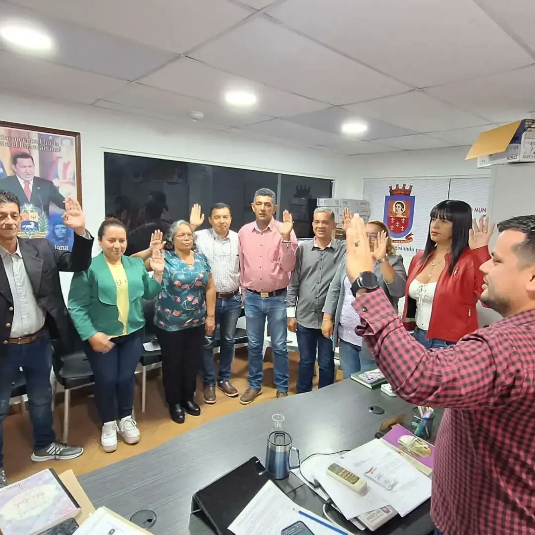 #16Ene #Hoy en el Concejo Municipal Bolivariano de San Cristóbal, se llevó a cabo la primera Sesión Ordinaria del 2024, donde se juramentaron los Presidentes y Vicepresidentes de las Comisiones Permanentes del Concejo Municipal, para el ejercicio fiscal de este año.
