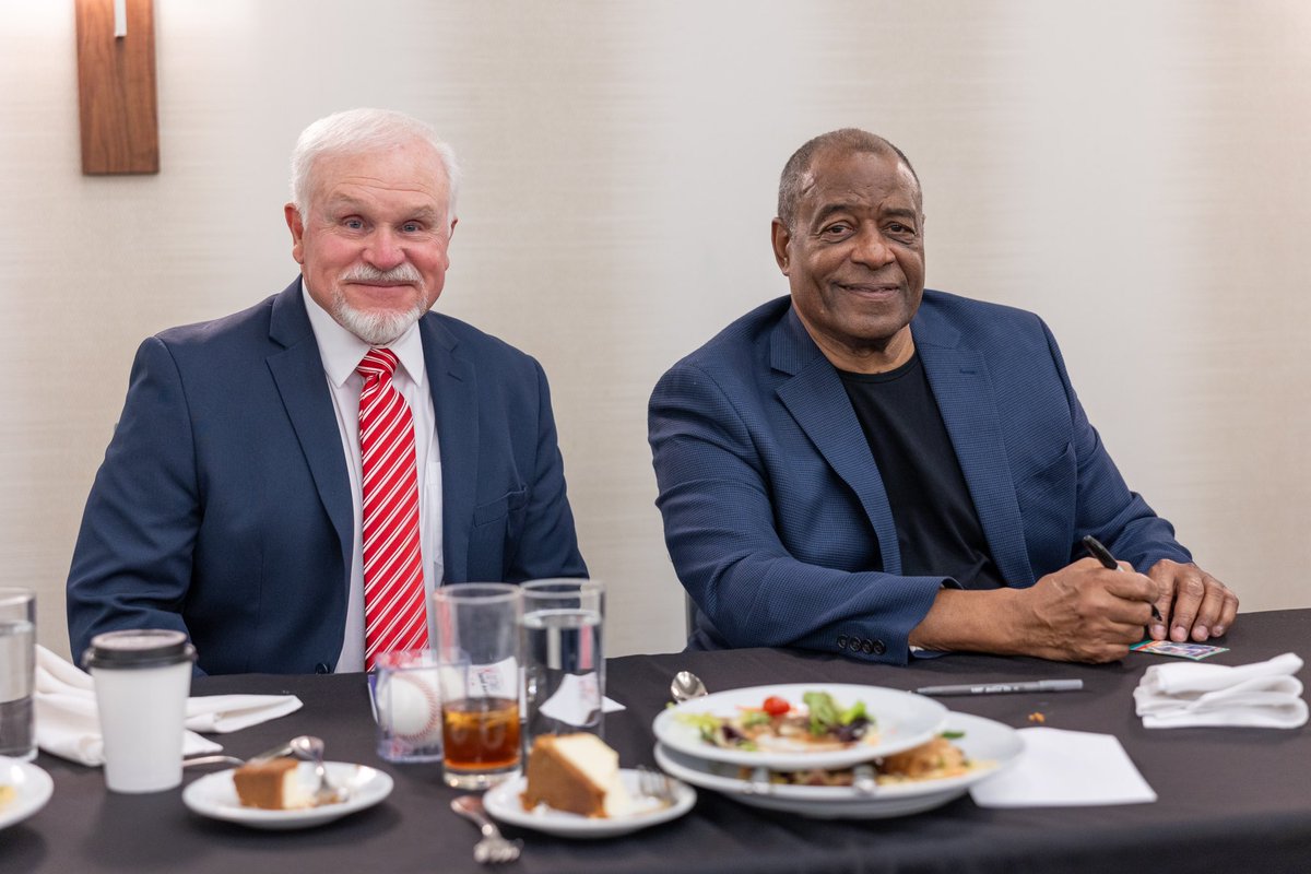 2/ Although the weather might have kept a few people away, we sold over 350 tickets which allowed us to give away 16 scholarships and provide funding for local ball fields. We’ve been fortunate to have some incredible speakers over the years and Griffey did not disappoint!