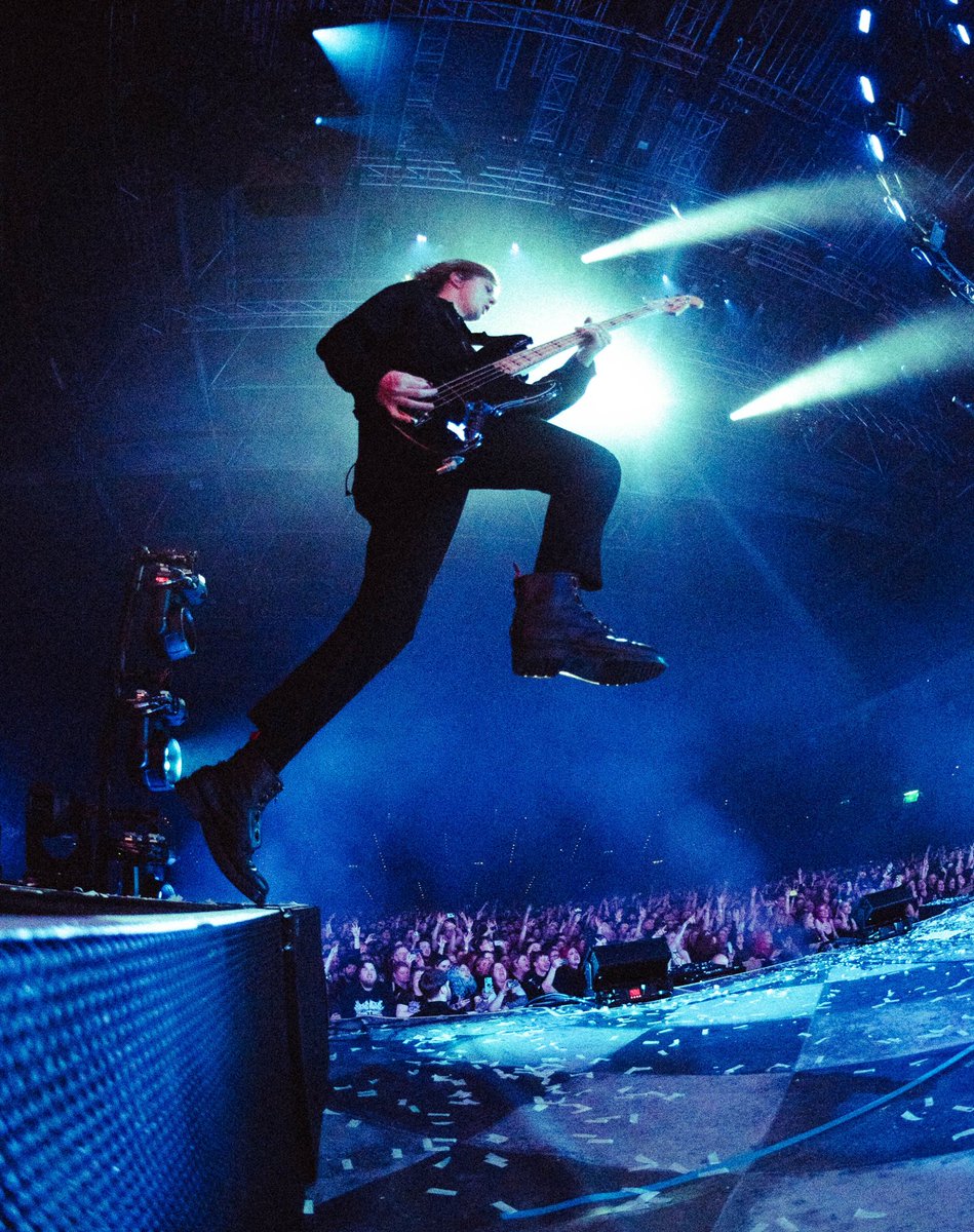 𝙬𝙝𝙤 𝙘𝙖𝙧𝙚𝙨 𝙞𝙛 𝙪𝙧 𝙝𝙖𝙫𝙞𝙣 𝙛𝙪𝙣