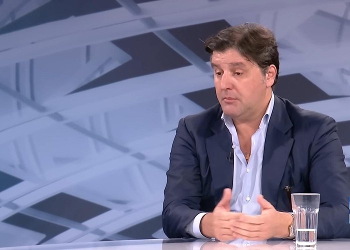 partizansevolii's tweet photo. "Dok nije bilo Partizana u EL, posećenost na utakmicama Crvene zvezde je bila prosečna. Ipak mislim da je Partizan taj koji postavlja standarde i čestitam mu na tome. Povratak Partizana doneo je novi kvalitet našem takmičenju,srećni smo što je deo Evrolige. "

-Dejan Bodiroga https://t.co/lZLxUF51FQ