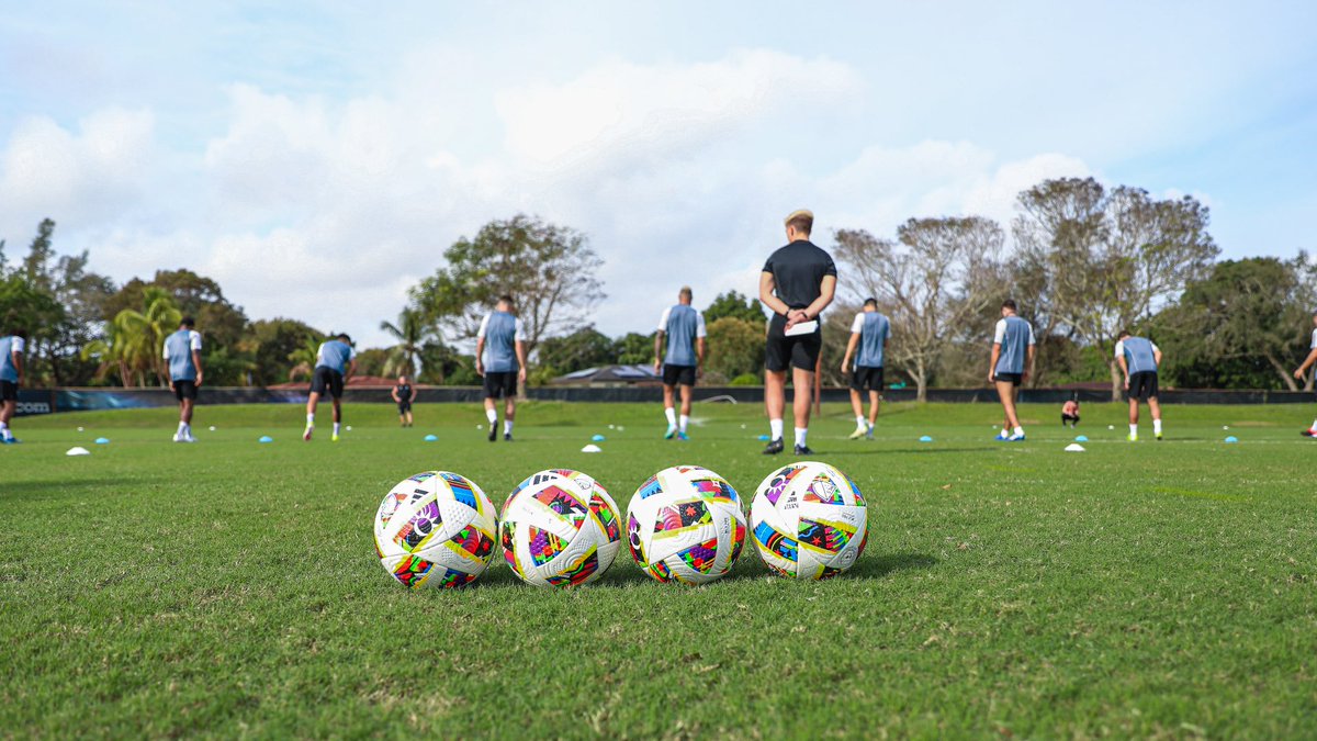 SportingKC's tweet photo. Beginning the foundation.
#SportingKC ✘ @ChildrensMercy Preseason https://t.co/Enx5X5pYfT