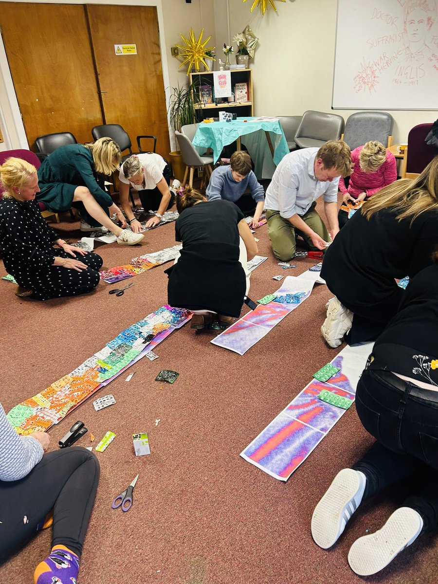 SHCGreen's tweet photo. Following such generous contributions of blister packs in our collection box, we were eventually able to get started on our art project! 💊

Given her historical prominence in the medical field, we decided Elsie Inglis would be the perfect person to adorn our wall 💚🎨 https://t.co/VPy0AMNd47