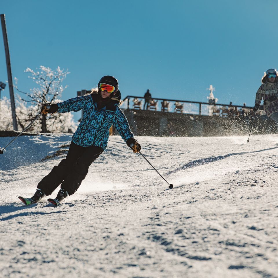 If you love winter activities, check out some great ski resorts this winter that aren't too far away!👉lakehomes.site/41A3BJK 

📸 visitnc.com

#lake #lakelife #atthelake #outdoorliving #nature #thingstodo #outdoorfun #lakeactivities #lakefun #UwharrieLakes
