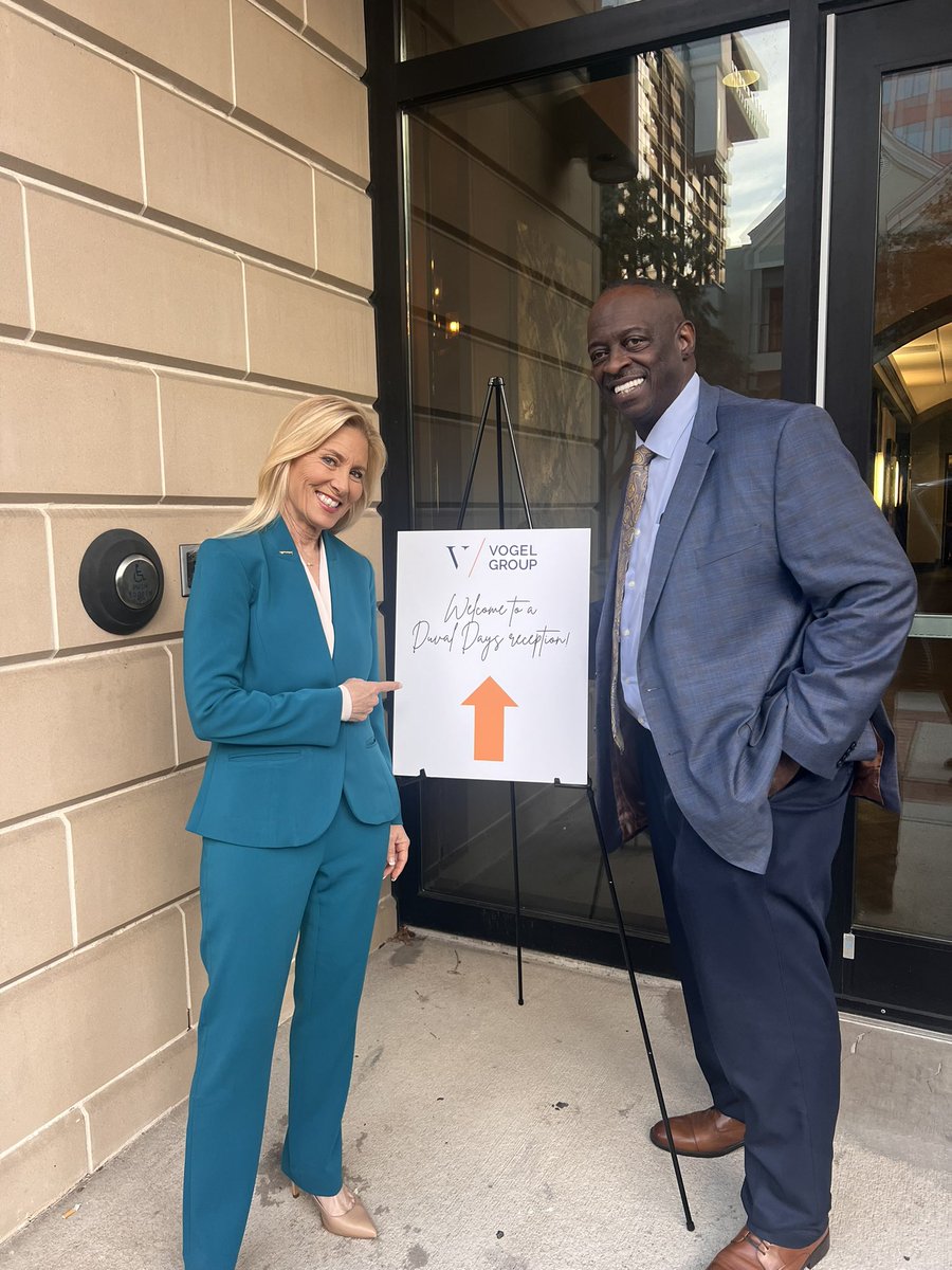 MayorDeegan's tweet photo. It’s always wonderful to see so much Duval pride at the State Capitol for “Duval Day.”  What a great opportunity for our local delegation to build and strengthen relationships with lawmakers in Tallahassee, bringing home much needed resources. https://t.co/0MJw9hPMwA