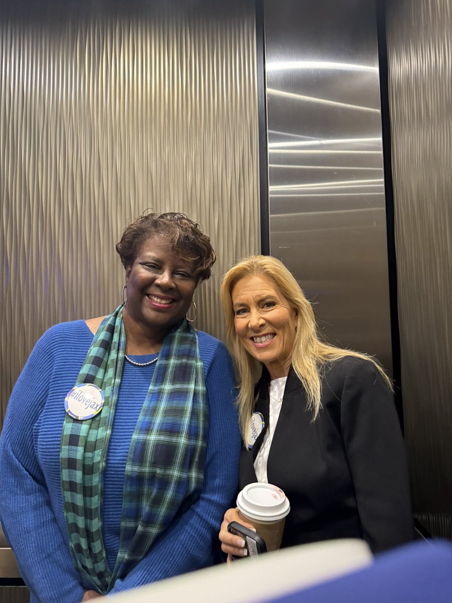 MayorDeegan's tweet photo. It’s always wonderful to see so much Duval pride at the State Capitol for “Duval Day.”  What a great opportunity for our local delegation to build and strengthen relationships with lawmakers in Tallahassee, bringing home much needed resources. https://t.co/0MJw9hPMwA