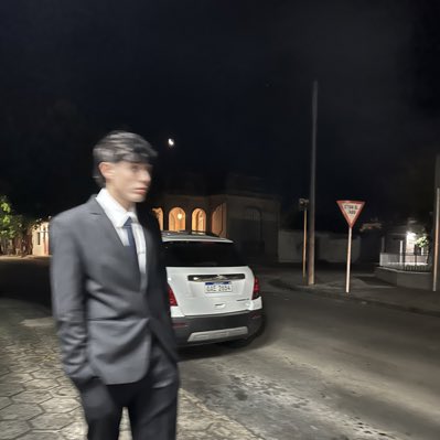 Elegantemente